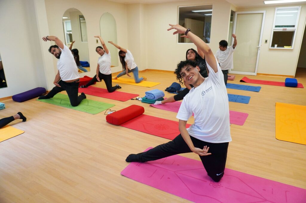 Actividad wellness enfocada en equilibrio mental y físico