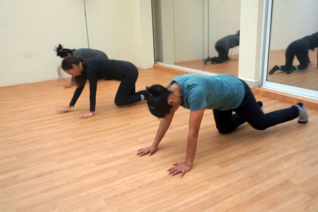 Clase de Functional 360 en Beyond Healing Center para mejorar fuerza, resistencia y rendimiento.