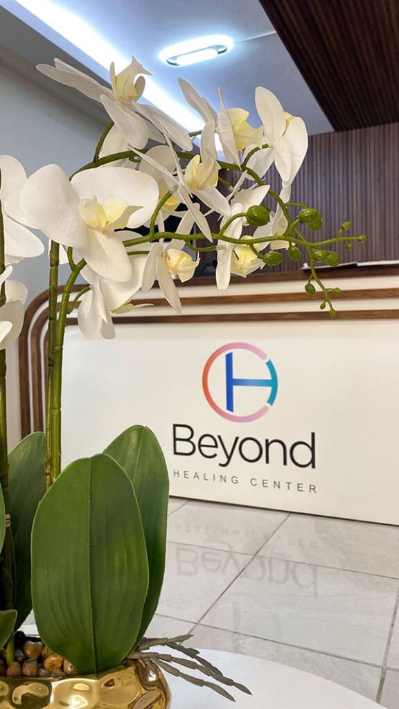 Recepción en Beyond Healing Center para recibir a los alumnos